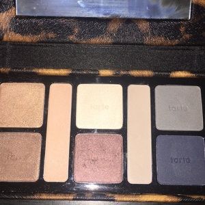 Tarte call of the wild eyeshadow palette